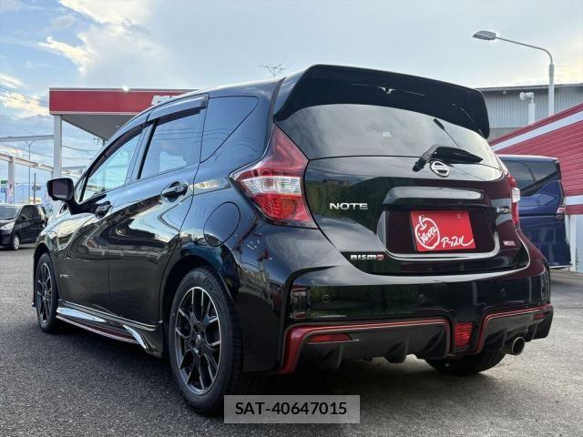 Nissan NOTE 2018-01 8666677-8