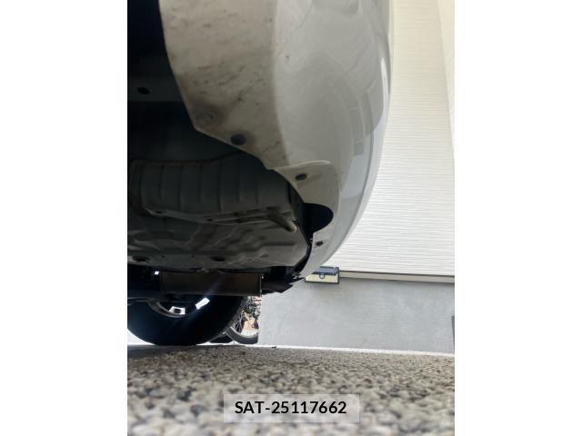 Nissan NOTE 2016-03 8660810-10