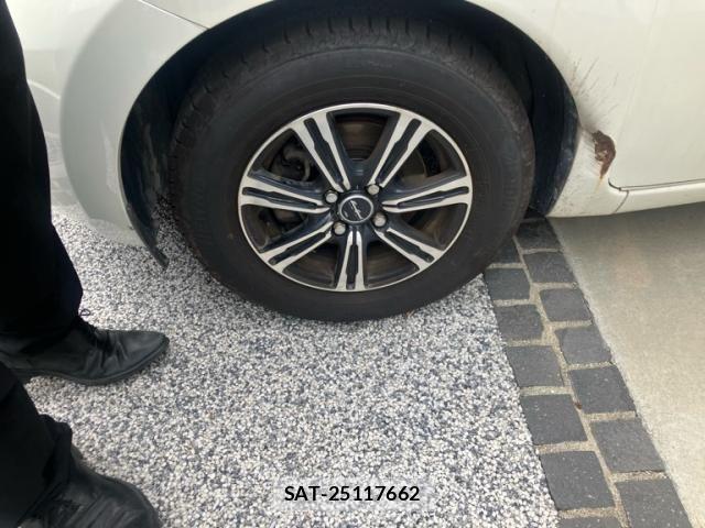 Nissan NOTE 2016-03 8660810-4