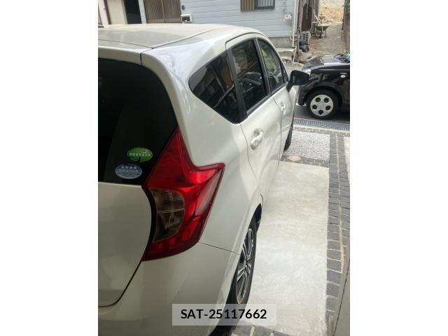 Nissan NOTE 2016-03 8660810-8