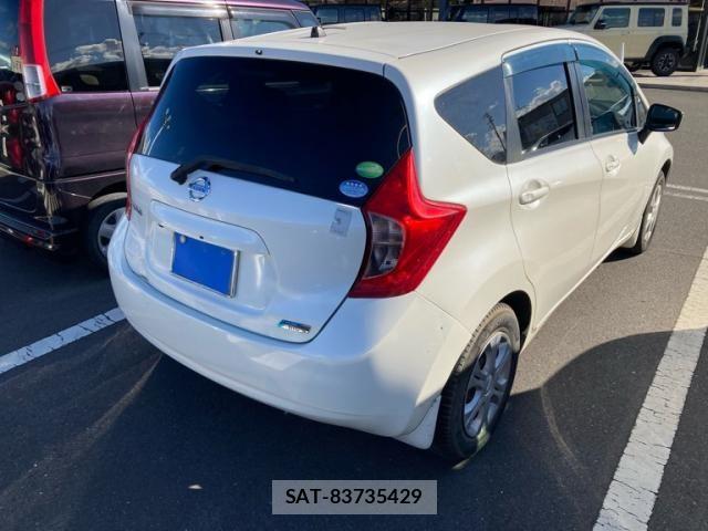 Nissan NOTE 2015-09 8666684-9