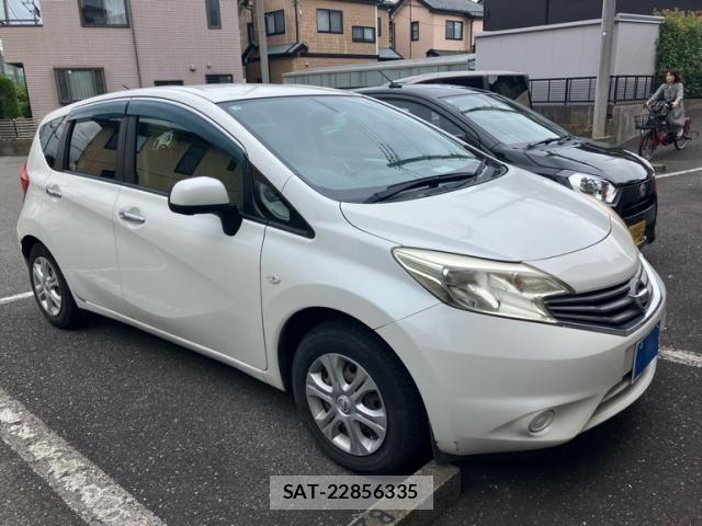 Nissan NOTE 2013-01 8660802-1