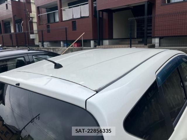 Nissan NOTE 2013-01 8660802-7