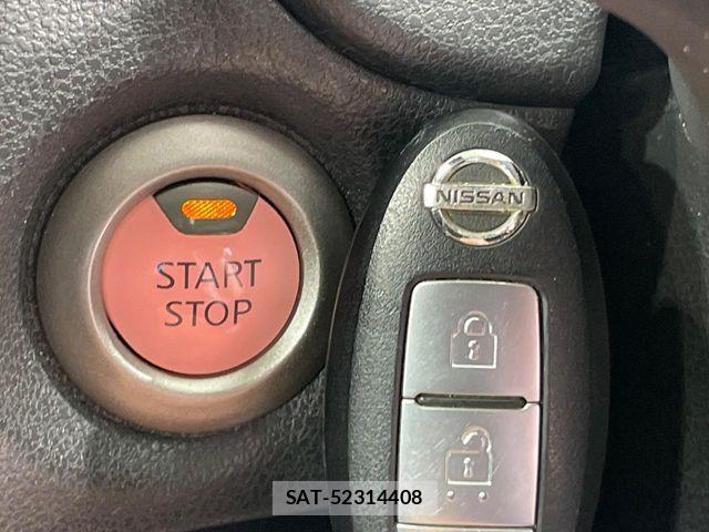 Nissan NOTE 2017-08 8660764-6