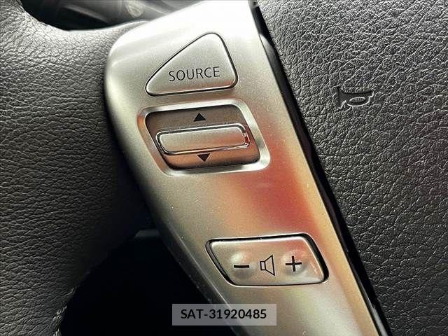 Nissan NOTE 2015-10 8660782-15