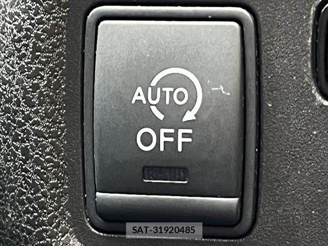 Nissan NOTE 2015-10 8660782-19