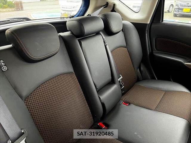 Nissan NOTE 2015-10 8660782-24