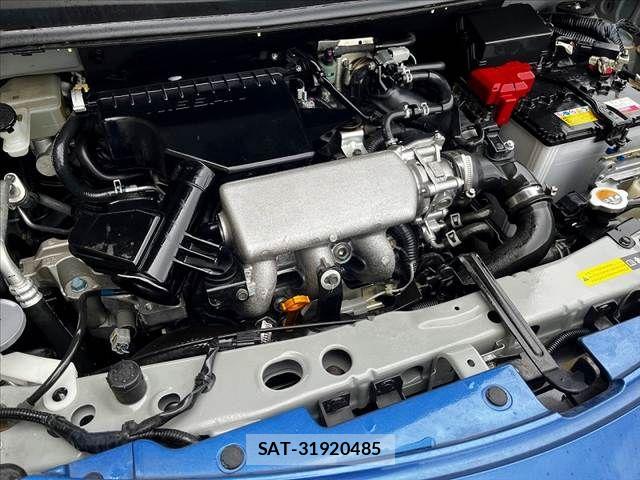 Nissan NOTE 2015-10 8660782-29
