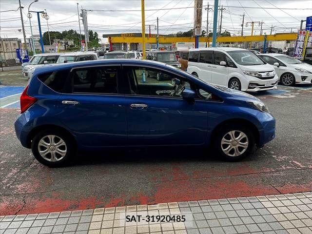 Nissan NOTE 2015-10 8660782-5