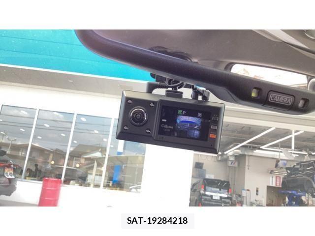 Nissan NOTE 2013-09 8660798-13