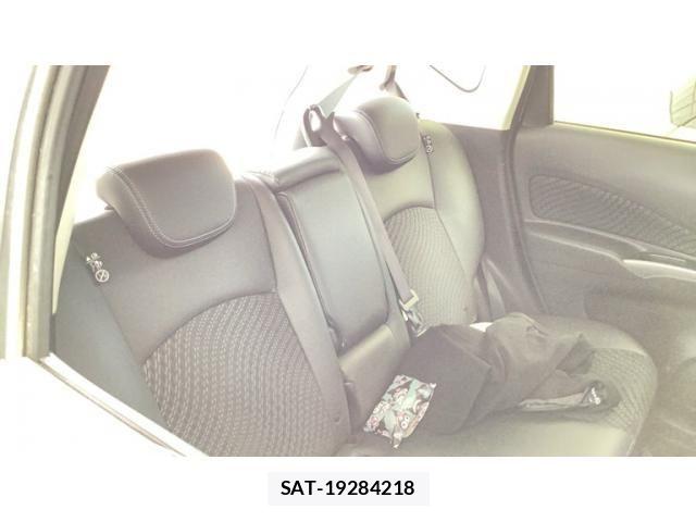 Nissan NOTE 2013-09 8660798-17