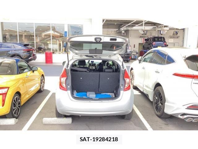 Nissan NOTE 2013-09 8660798-2