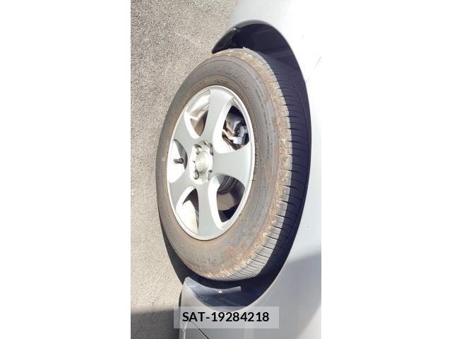 Nissan NOTE 2013-09 8660798-5