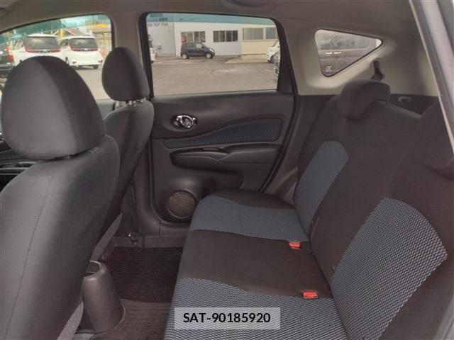 Nissan NOTE 2013-09 8660790-12
