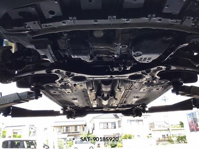 Nissan NOTE 2013-09 8660790-29