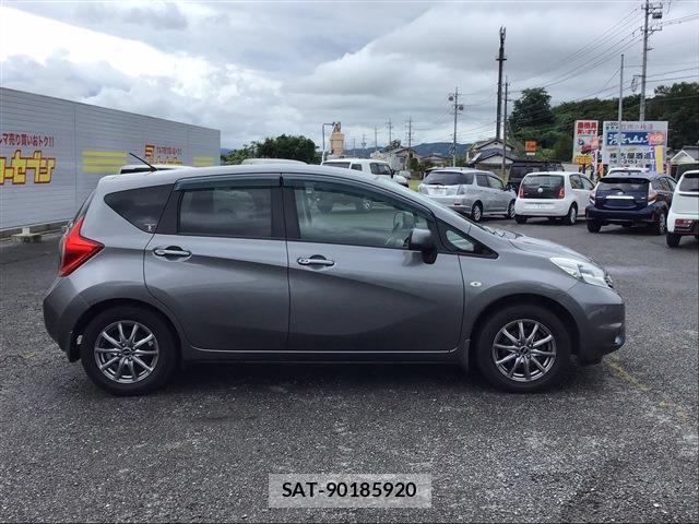 Nissan NOTE 2013-09 8660790-3