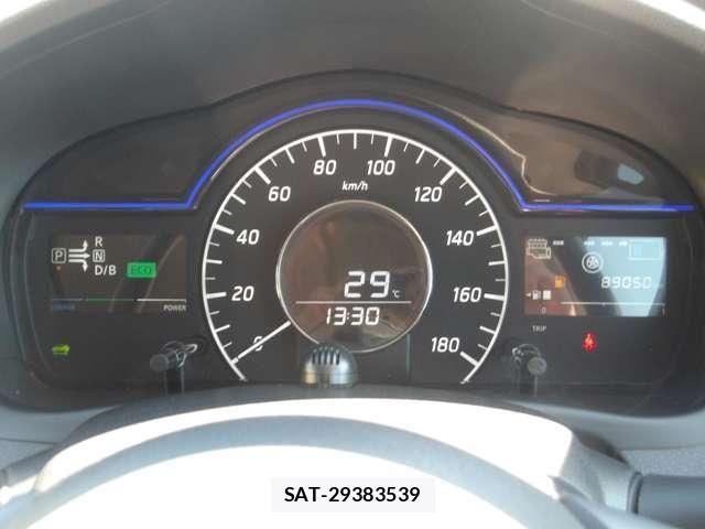 Nissan NOTE 2018-02 8660775-12