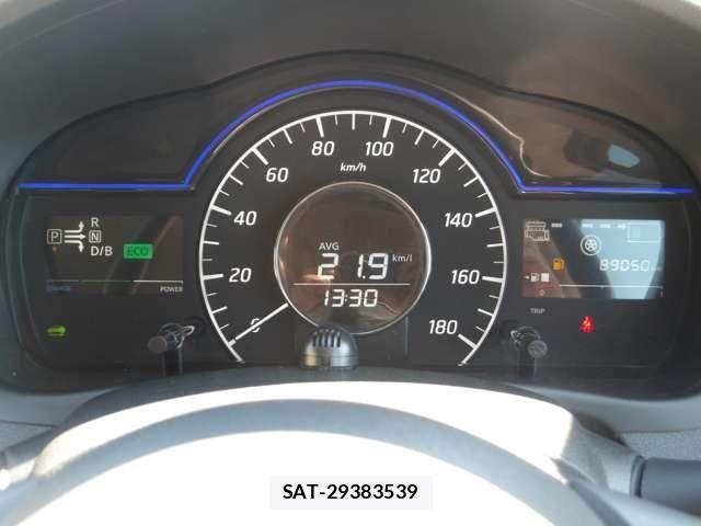 Nissan NOTE 2018-02 8660775-13
