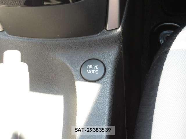 Nissan NOTE 2018-02 8660775-20
