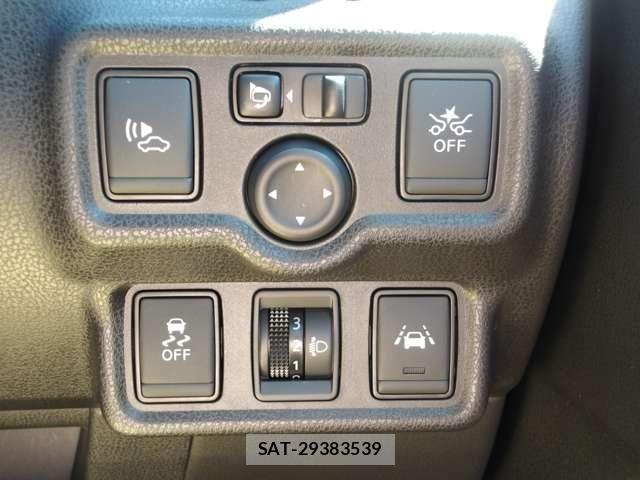 Nissan NOTE 2018-02 8660775-21