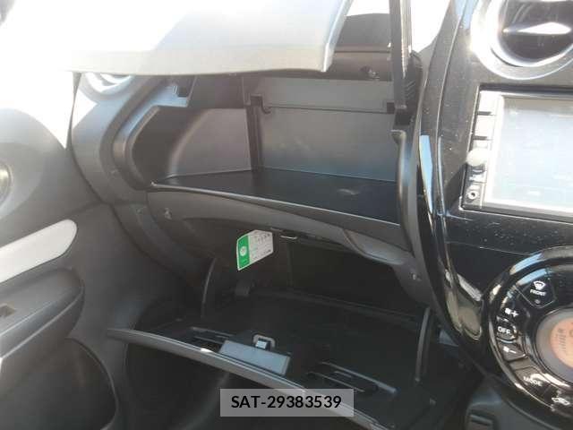 Nissan NOTE 2018-02 8660775-22