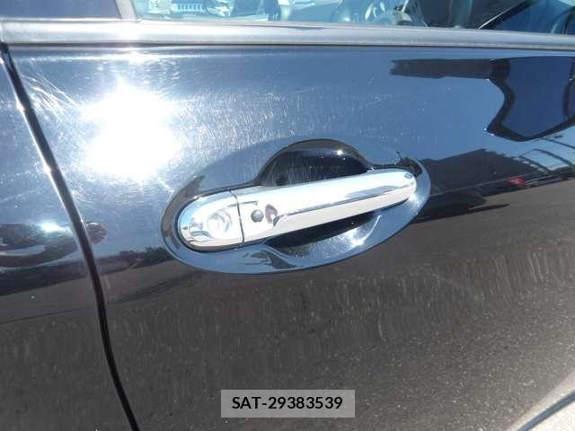 Nissan NOTE 2018-02 8660775-7