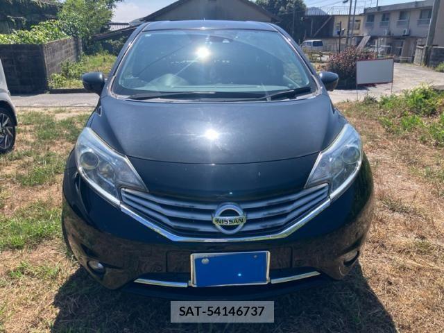 Nissan NOTE 2015-02 8660791-1
