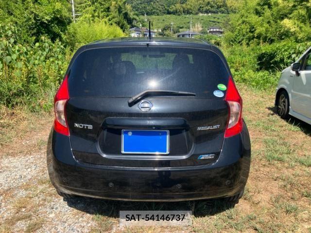 Nissan NOTE 2015-02 8660791-2
