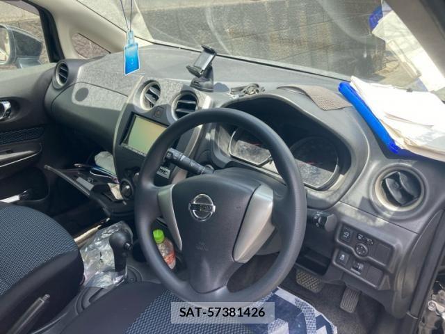 Nissan NOTE 2014-11 8660799-14