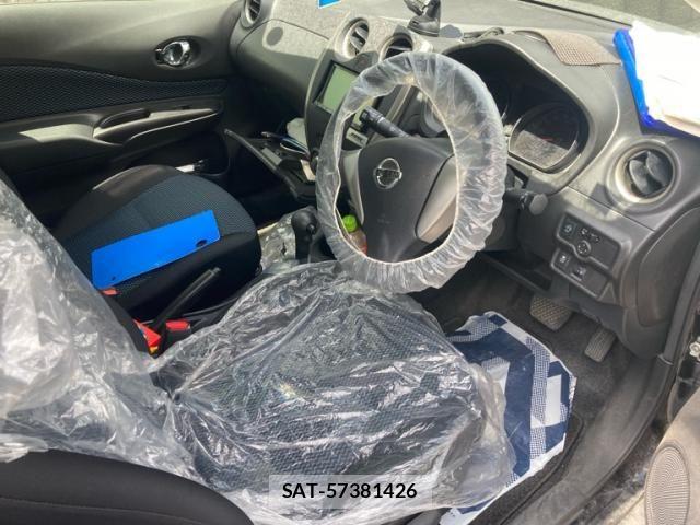 Nissan NOTE 2014-11 8660799-25