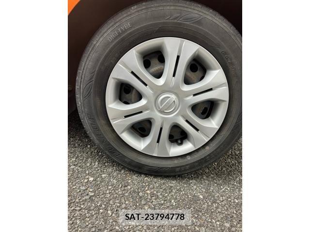 Nissan NOTE 2018-02 8660789-6