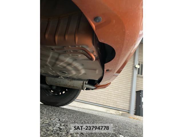 Nissan NOTE 2018-02 8660789-8