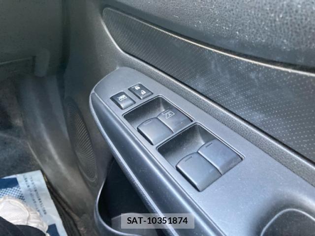 Nissan NOTE 2017-03 8660785-16