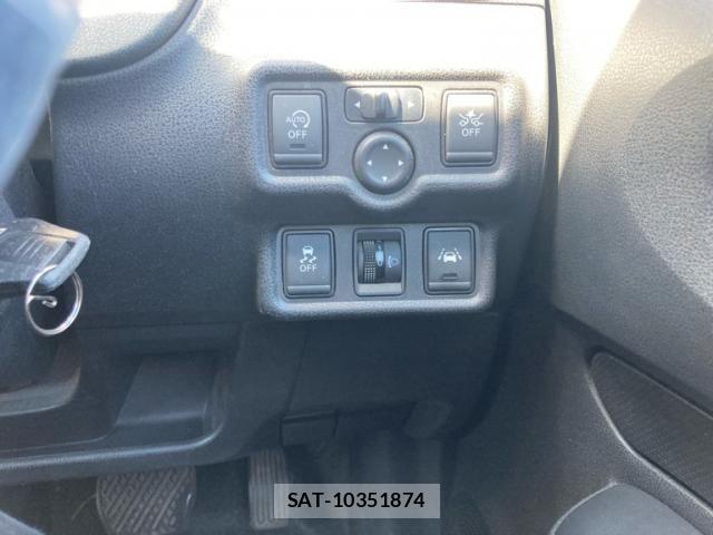 Nissan NOTE 2017-03 8660785-17