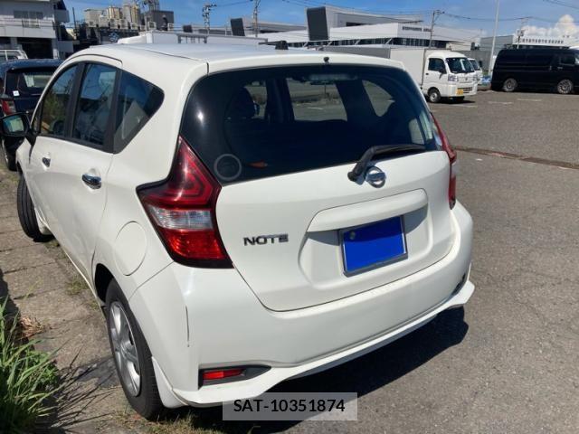 Nissan NOTE 2017-03 8660785-4
