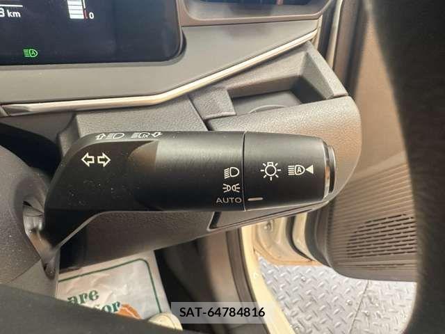 Nissan NOTE 2021-05 8686205-6