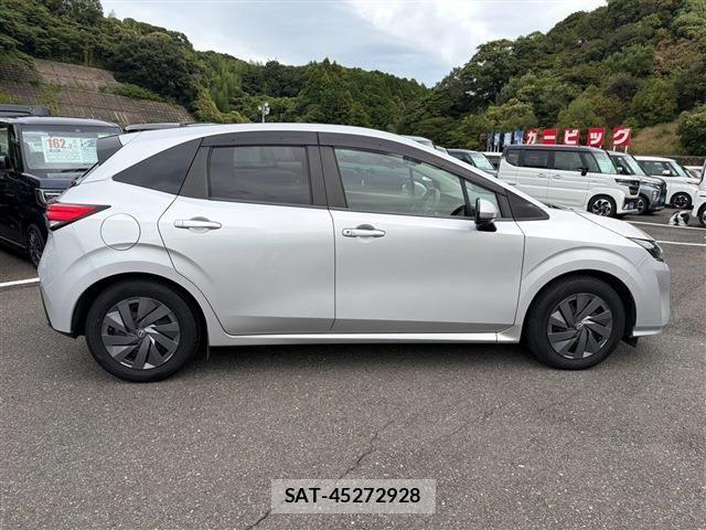 Nissan NOTE 2021-08 8744873-9