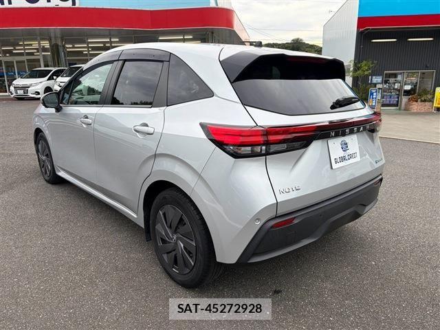 Nissan NOTE 2021-08 8744873-7