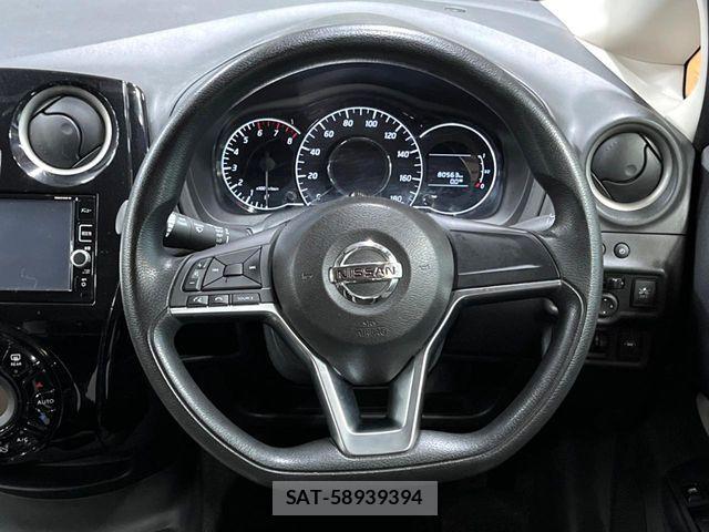 Nissan NOTE 2016-11 8744907-10