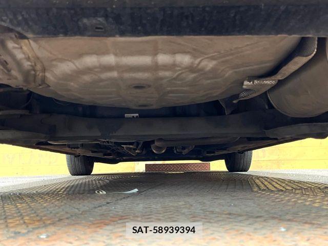 Nissan NOTE 2016-11 8744907-18