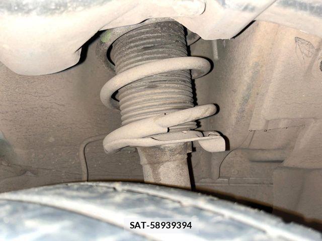 Nissan NOTE 2016-11 8744907-19