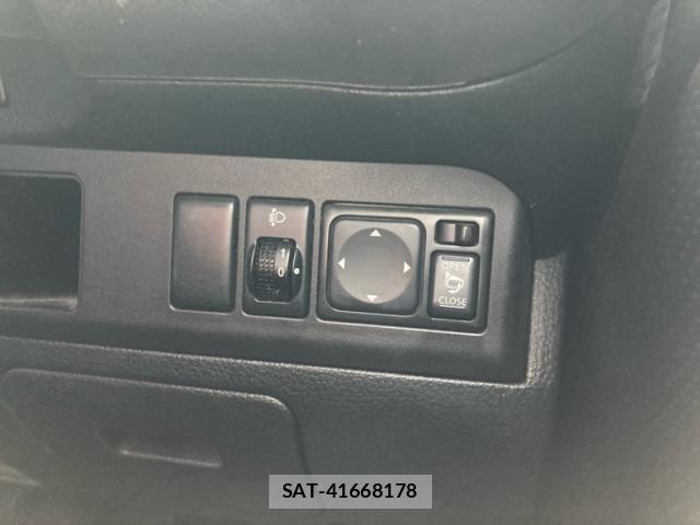 Nissan NOTE 2009-10 8744941-20