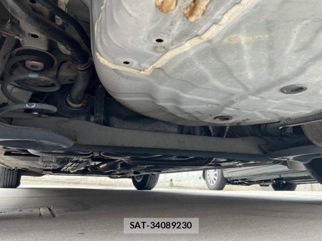 Nissan NOTE 2014-07 8744916-9