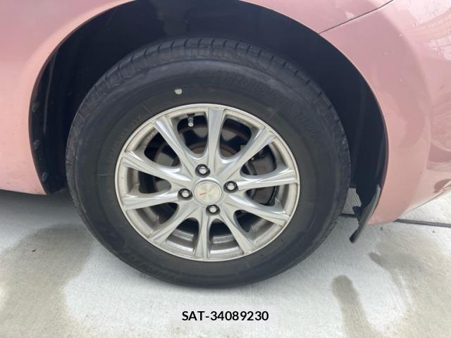 Nissan NOTE 2014-07 8744916-4