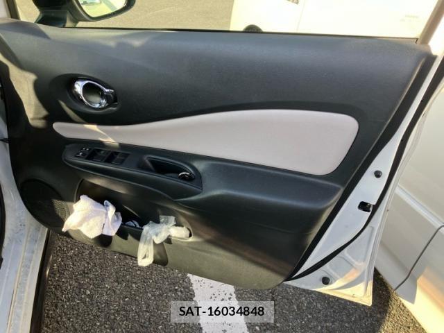 Nissan NOTE 2017-12 8744914-16