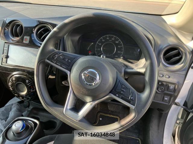 Nissan NOTE 2017-12 8744914-17