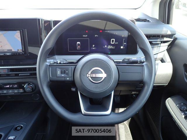 Nissan NOTE 2021-07 8744878-4