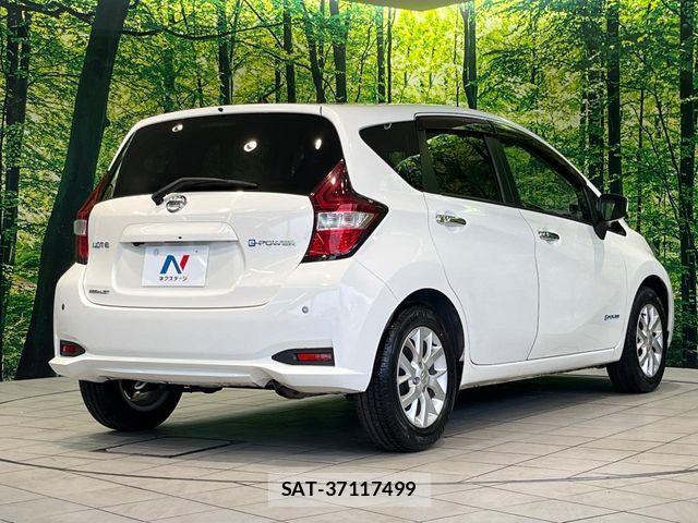 Nissan NOTE 2017-07 8744875-16