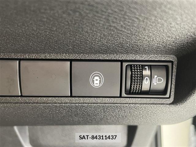 Nissan NOTE 2021-05 8744871-24