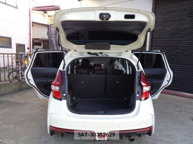 Nissan NOTE 2017-05 8744895-13